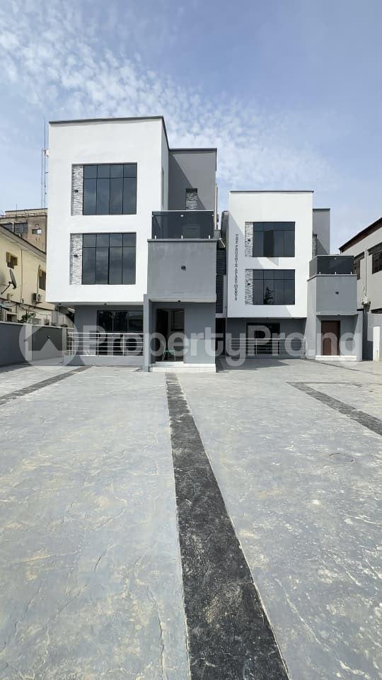 3 bedroom Flat / Apartment for sale Allen Avenue Ikeja Lagos