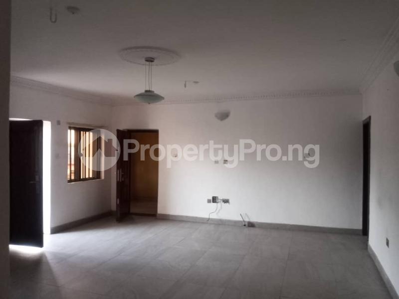 3 bedroom Flat / Apartment for rent Olonade Street, Alagomeji, Yaba. Alagomeji Yaba Lagos - 0
