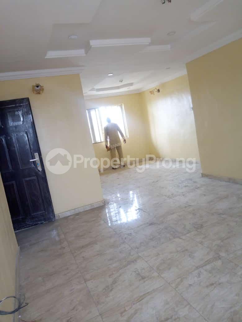 3 bedroom House for rent Ogunlana Surulere Lagos