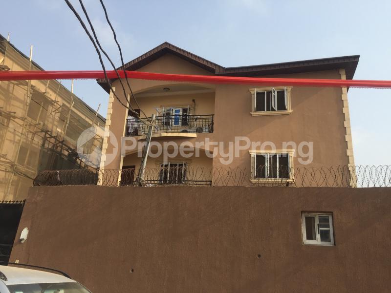 3 bedroom Flat / Apartment for rent Emily Akinola Akoka Yaba Lagos