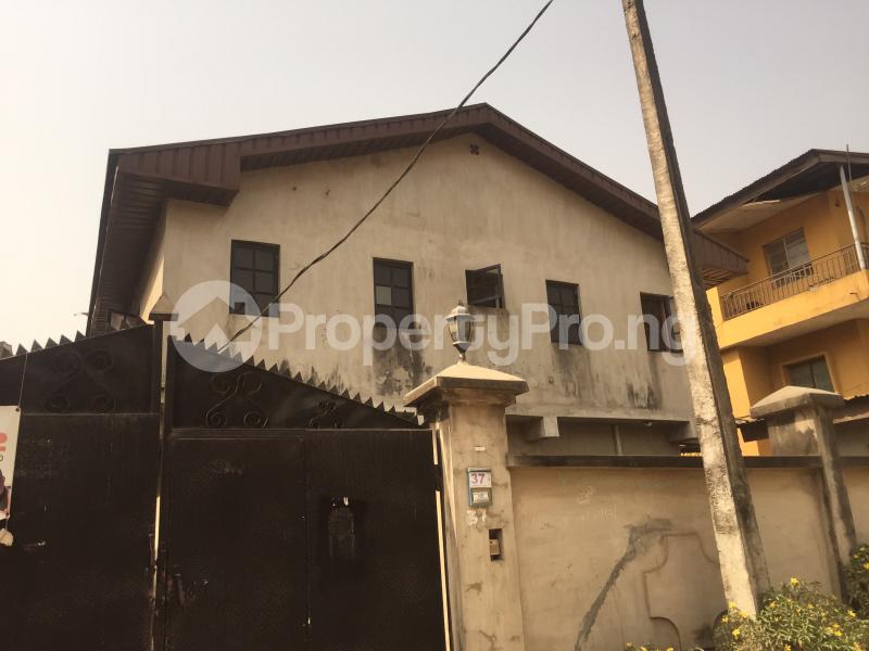 3 bedroom Flat / Apartment for rent Olarewaju Akoka Yaba Lagos