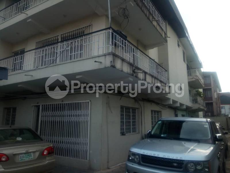 3 bedroom Flat / Apartment for rent   Toyin street Ikeja Lagos