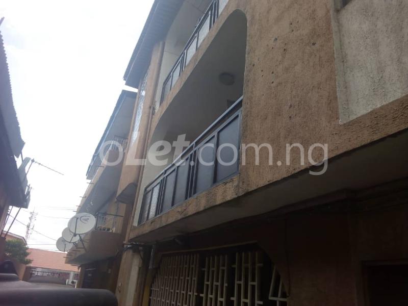 3 bedroom Flat / Apartment for rent   Toyin street Ikeja Lagos