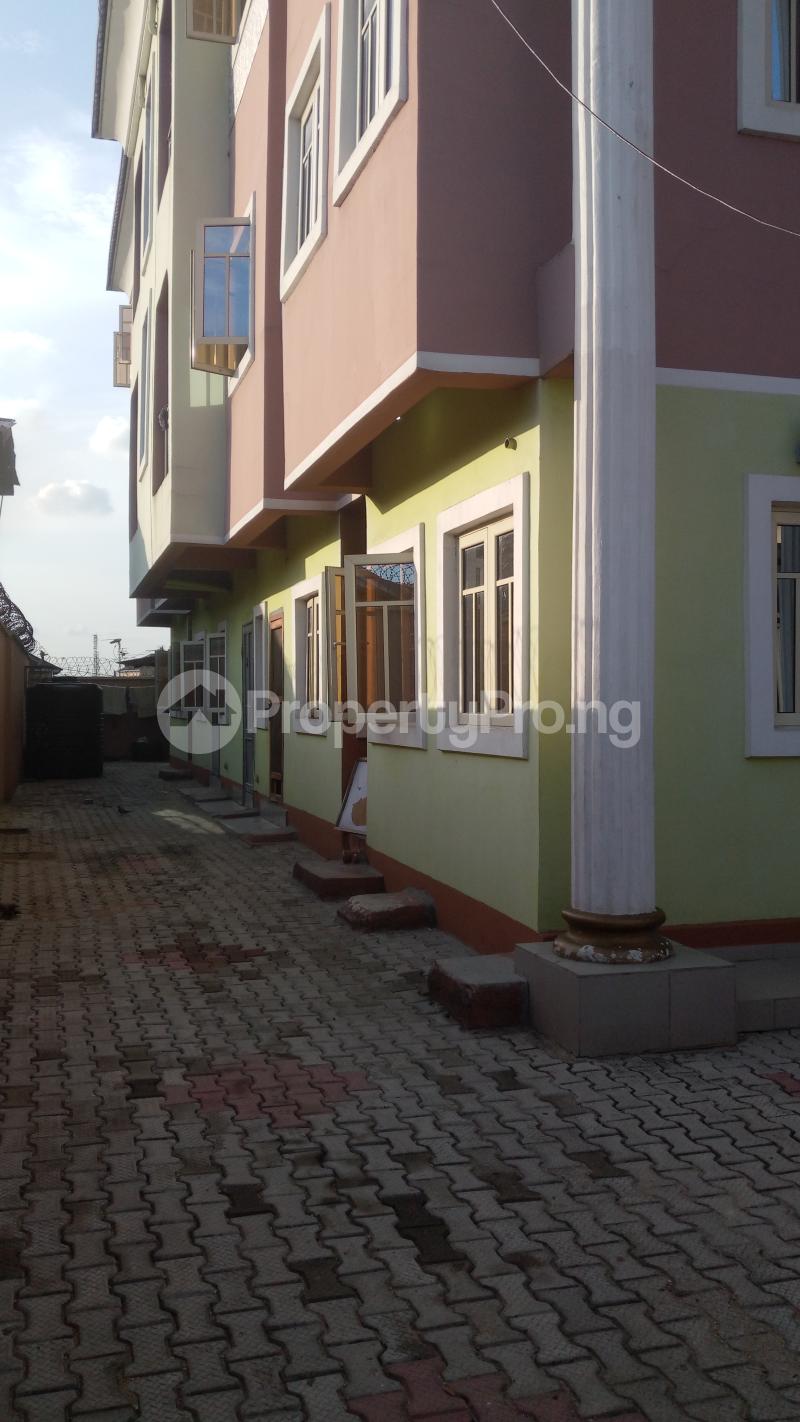 3 bedroom Flat / Apartment for rent Off Yaba College Of Technology Road Yaba Lagos - 0