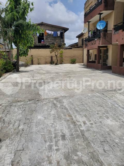 3 bedroom House for rent Alawode Street Kilo-Marsha Surulere Lagos - 0