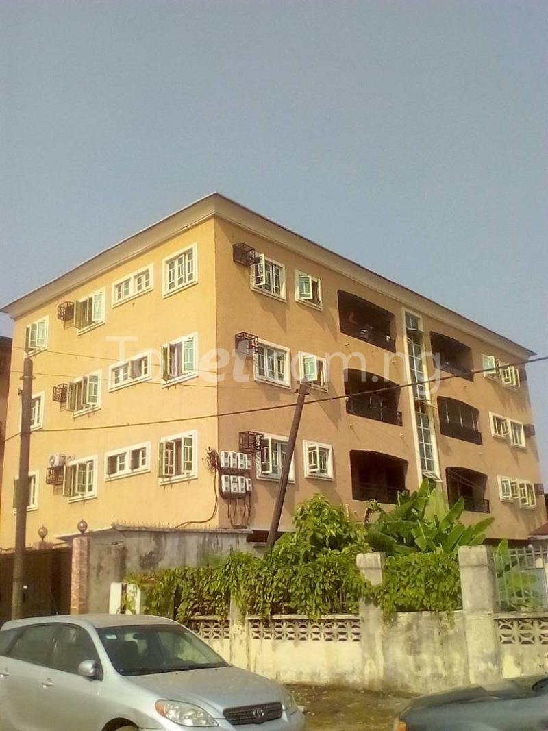 3 bedroom Flat / Apartment for rent Lawani Onike Yaba Lagos