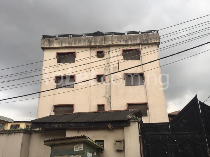 3 bedroom Flat / Apartment for rent Zanzi Onike Yaba Lagos