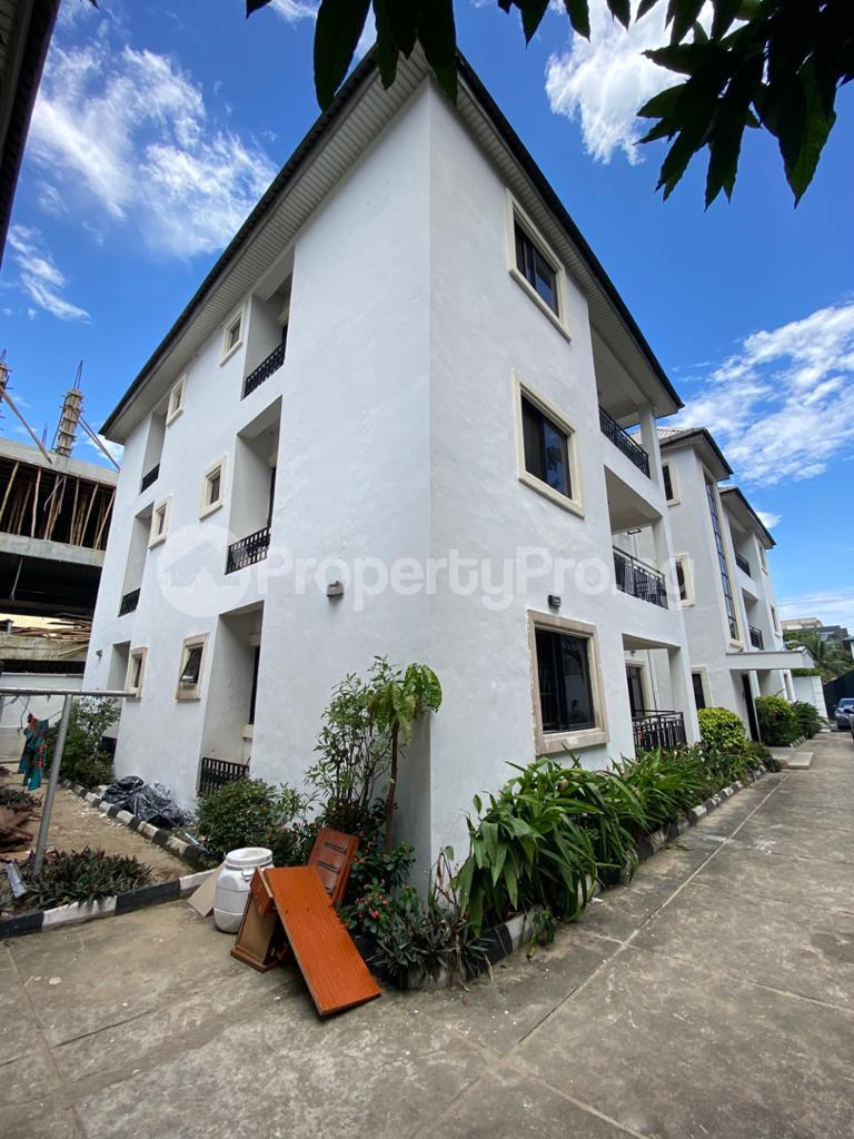 3 bedroom Flat / Apartment for rent ONIRU Victoria Island Lagos