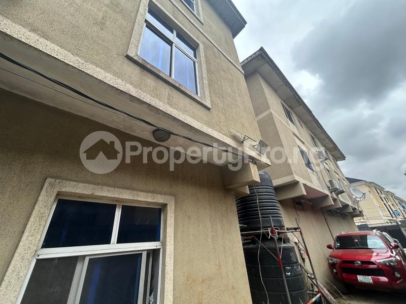 3 bedroom Flat / Apartment for rent Oyadiran Second Transformer Sabo Yaba Lagos
