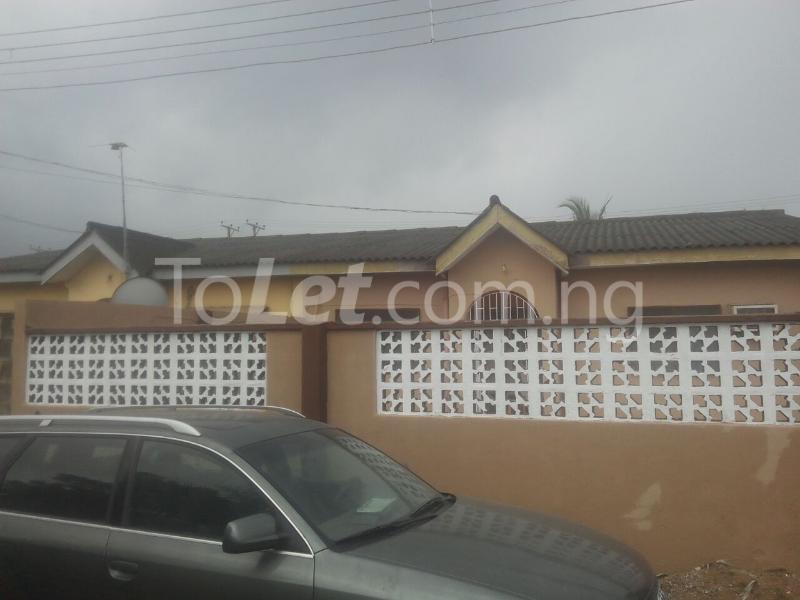 3 bedroom House for sale Palm View Estate, Oko oba Agege Lagos