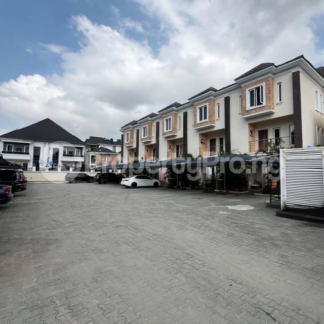 4 bedroom House for rent Osapa london Lekki Lagos