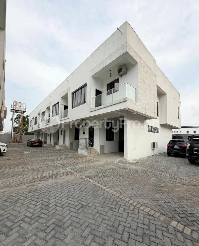 3 bedroom House for sale Chevron Lekki Lagos