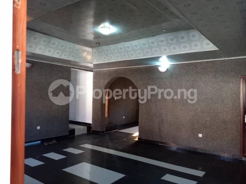 3 bedroom Flat / Apartment for rent Ayilara Sharp Corner, Oluyole Estate Oluyole Estate Ibadan Oyo