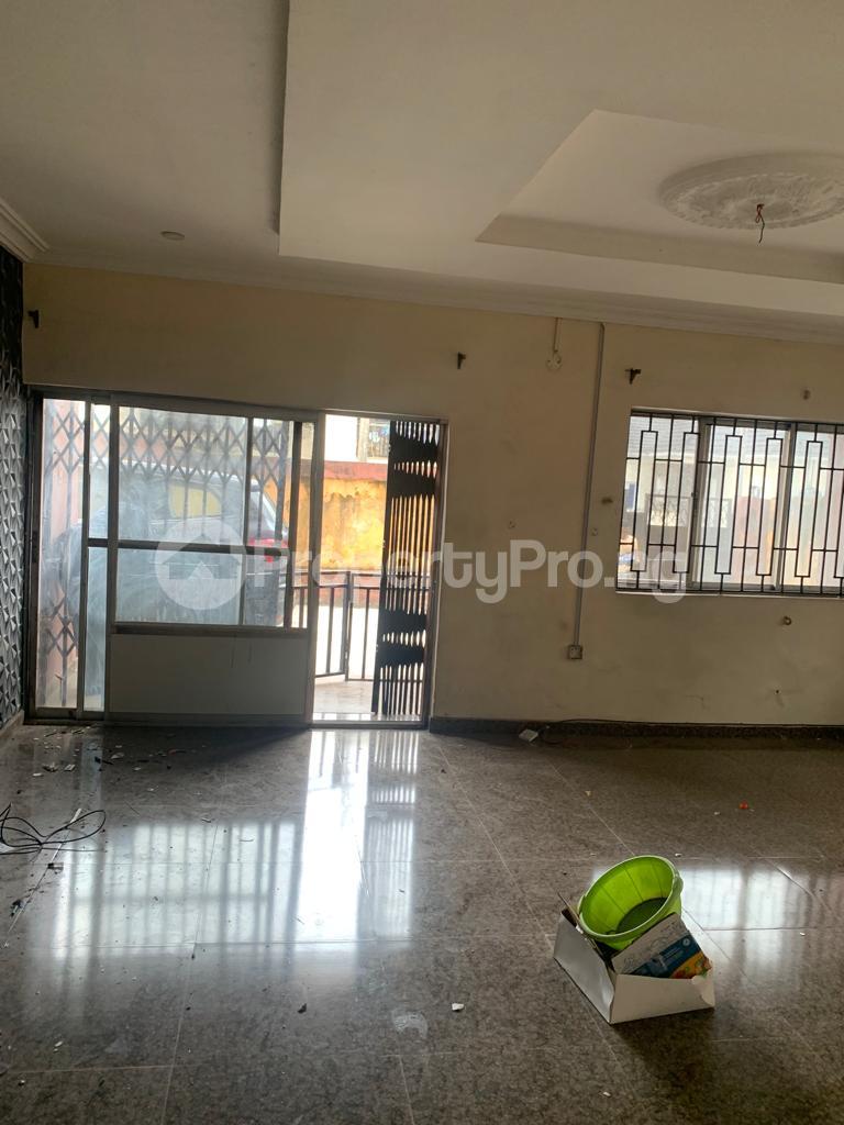 3 bedroom Flat / Apartment for rent Ajayi, Mende Maryland Lagos