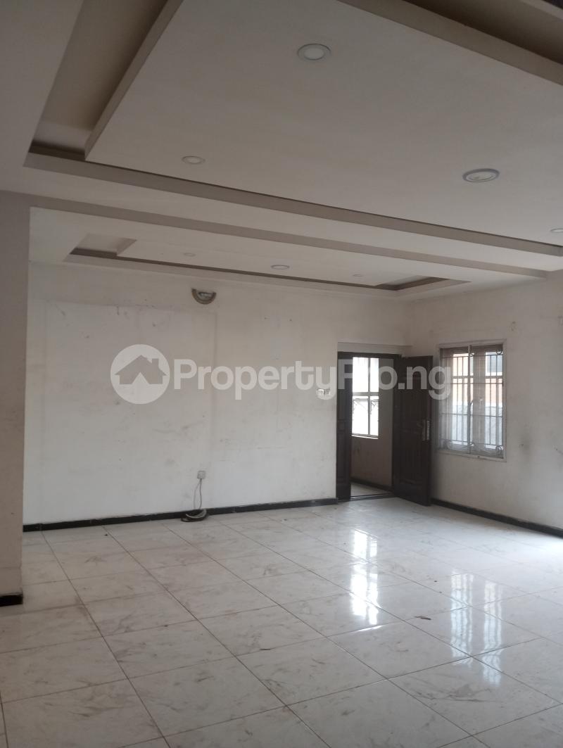 3 bedroom Flat / Apartment for rent Tapa Surulere Lagos