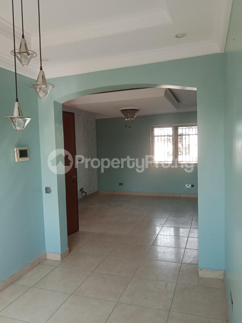 3 bedroom Flat / Apartment for rent Abule Nla Western Avenue Surulere Lagos