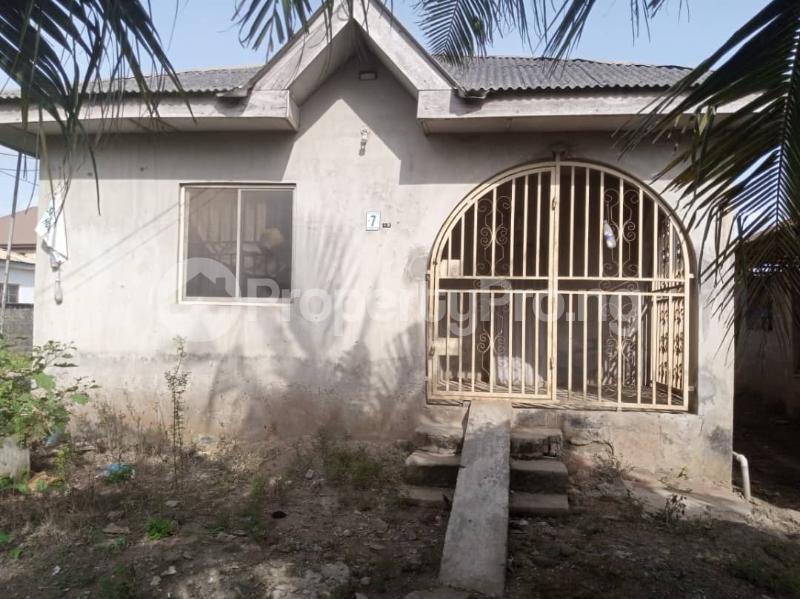 3 bedroom House for sale Iyana Ile Oba Igando Ikotun/Igando Lagos