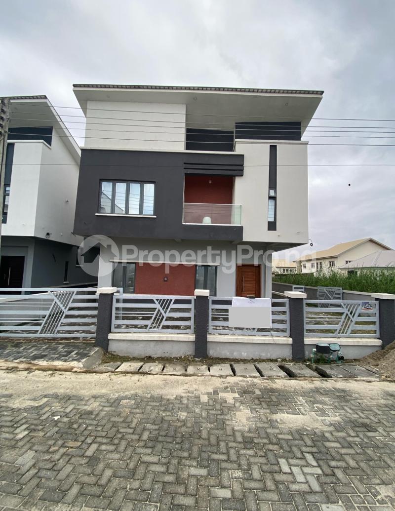 4 bedroom House for rent Orchid Road Lekki Lagos