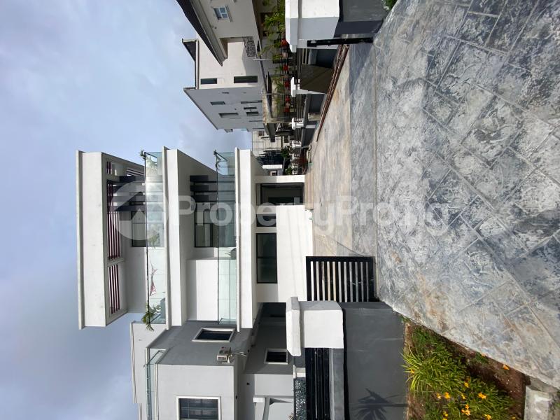 4 bedroom House for sale  Osapa london Lekki Lagos