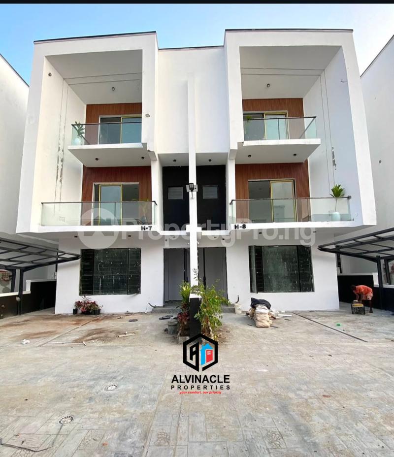 4 bedroom House for sale Orchid Road Along Lekki Expressway Lekki Lagos