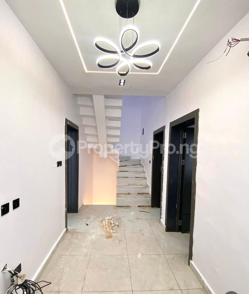 4 bedroom House for sale Orchid Road Along Lekki Expressway Lekki Lagos