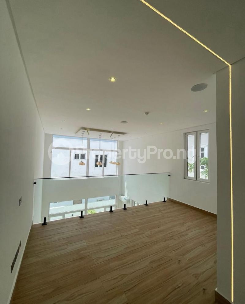 4 bedroom House for sale Osapa london Lekki Lagos