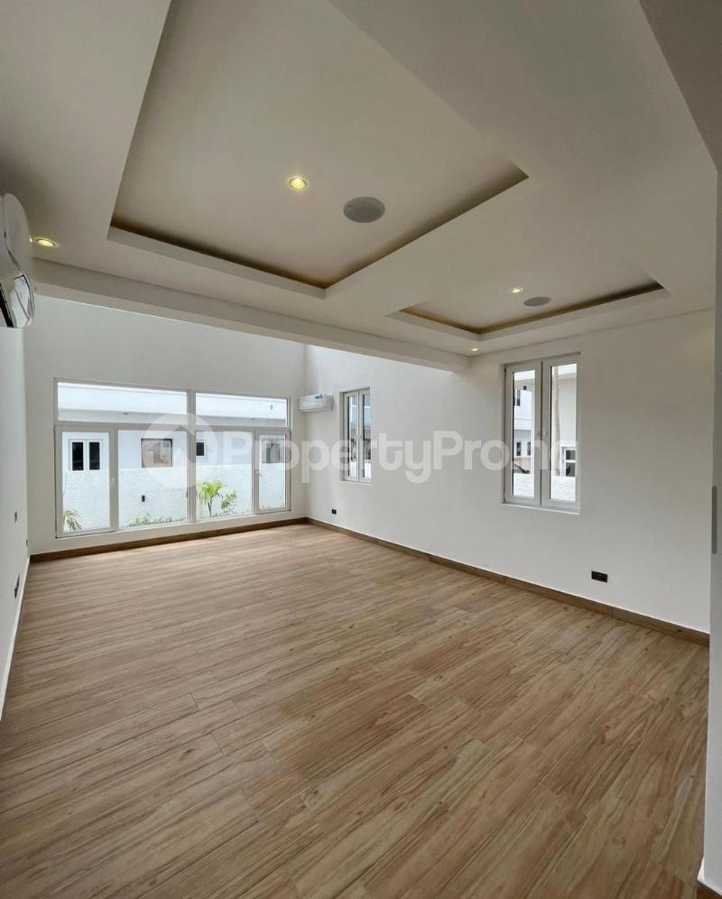 4 bedroom House for sale Osapa london Lekki Lagos