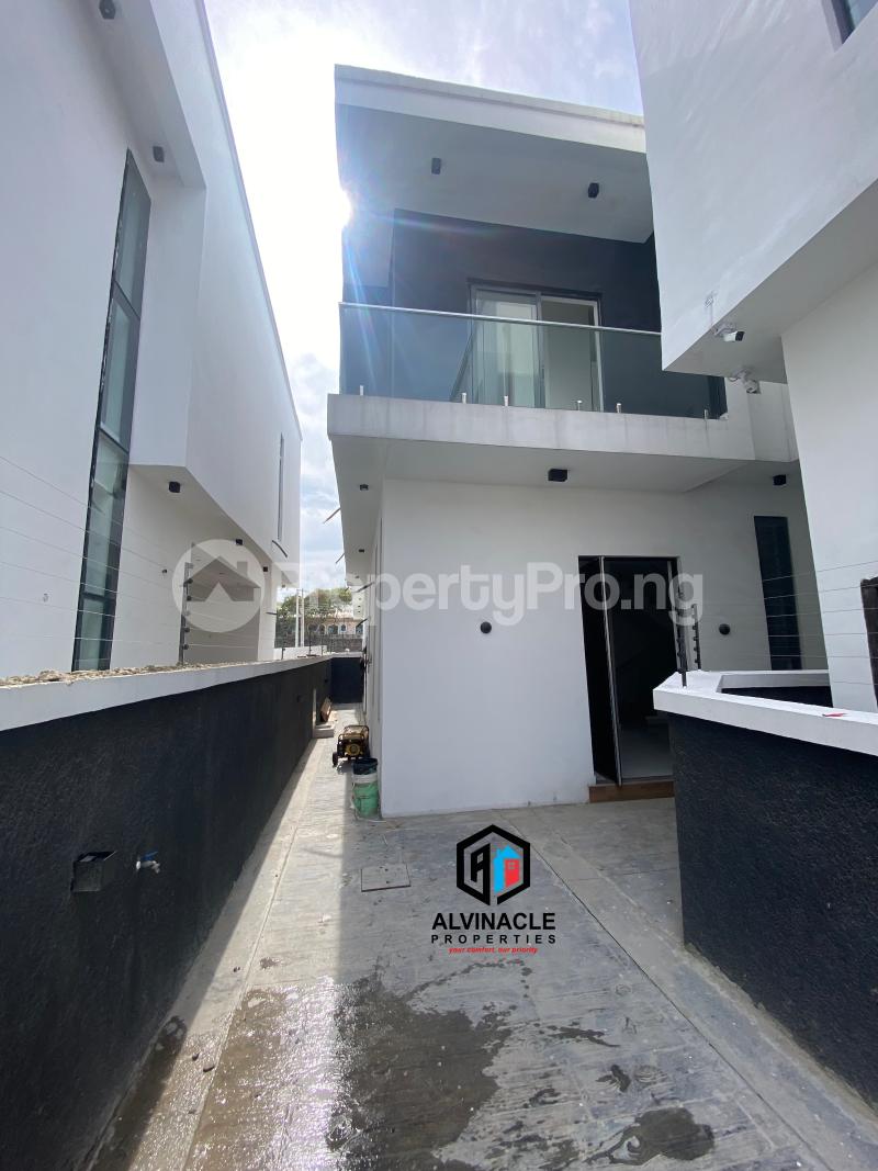 4 bedroom House for sale chevron Lekki Lagos