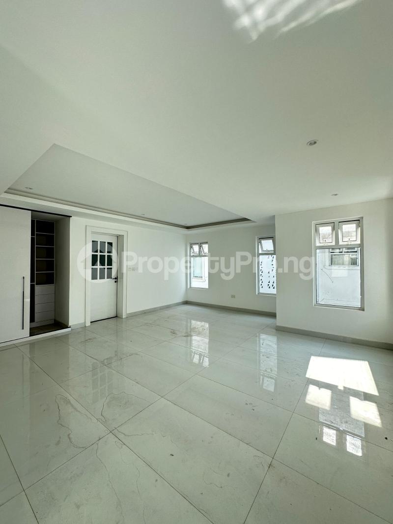 4 bedroom House for sale Banana Island Ikoyi Lagos