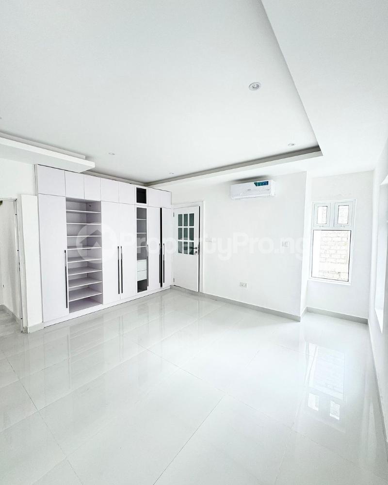 4 bedroom House for sale Banana Island Ikoyi Lagos