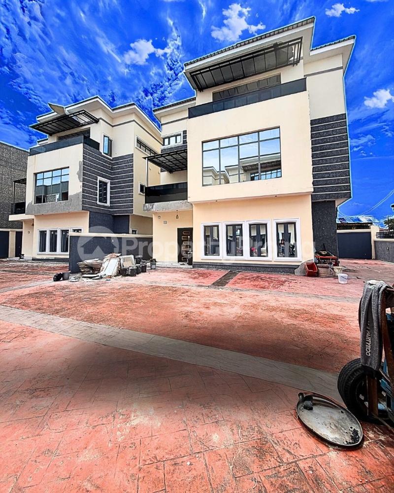 4 bedroom House for sale Osapa london Lekki Lagos