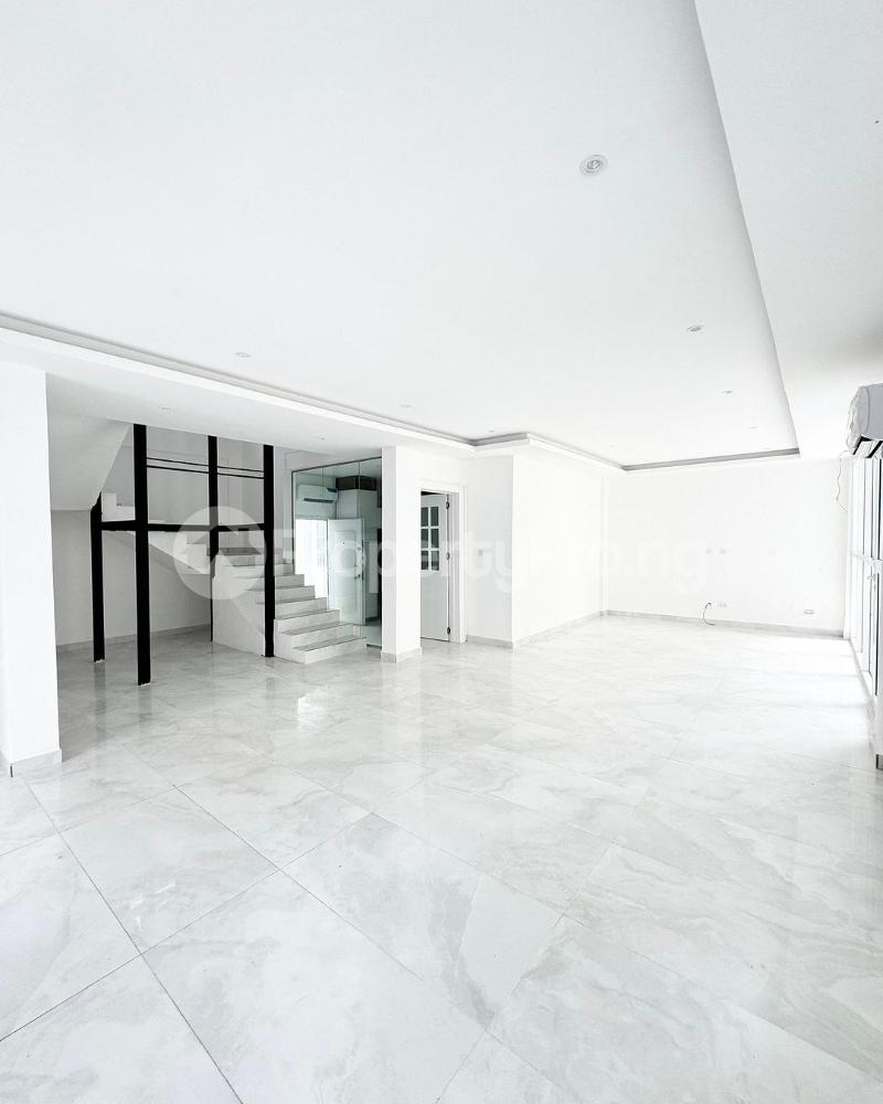 4 bedroom House for sale Banana Island Ikoyi Lagos