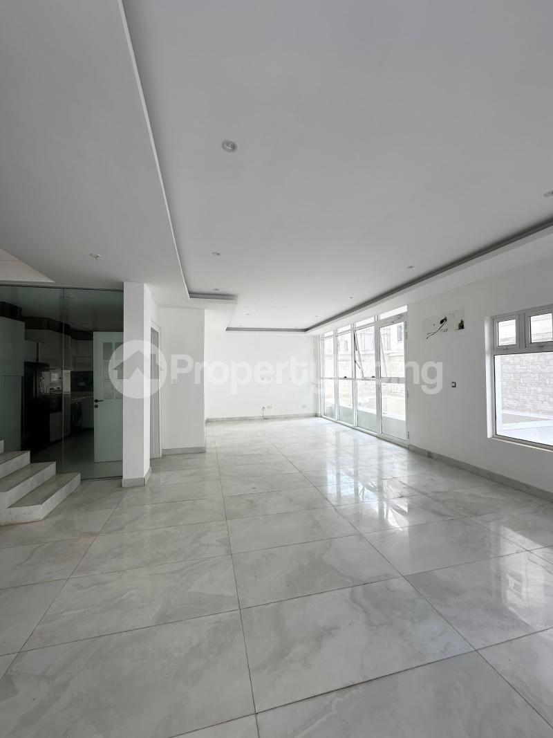 4 bedroom House for sale Banana Island Ikoyi Lagos