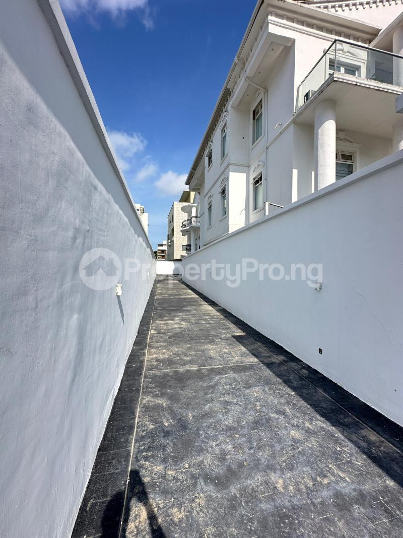 4 bedroom House for sale Banana Island Ikoyi Lagos