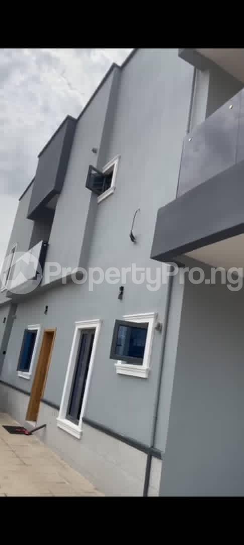 4 bedroom House for sale Coker Akowonjo Alimosho Lagos