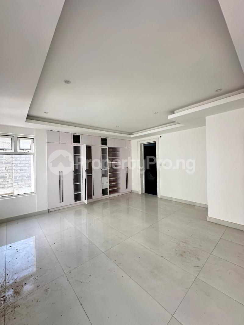 4 bedroom House for sale Banana Island Ikoyi Lagos