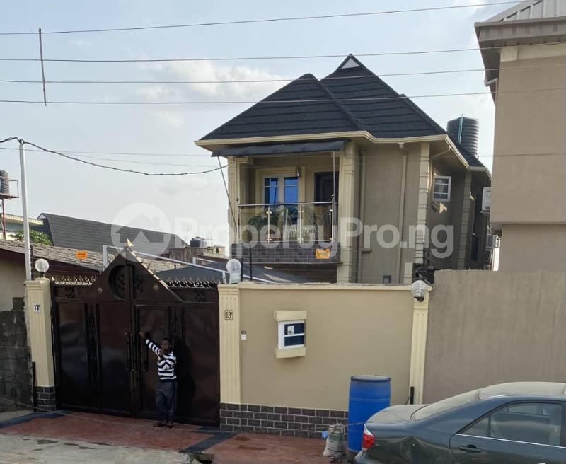 4 bedroom House for sale Z Magodo Kosofe/Ikosi Lagos