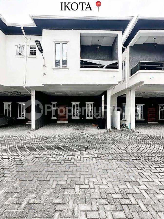 4 bedroom House for sale Ikota Lekki Lagos