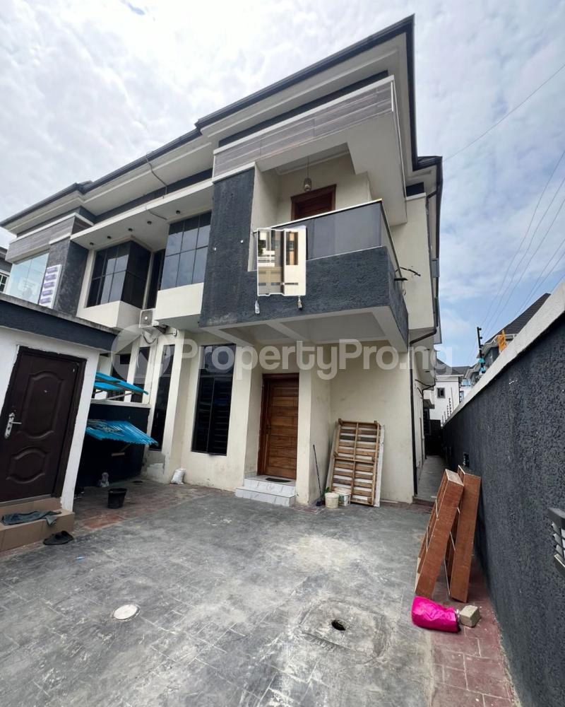 4 bedroom House for rent chevron Lekki Lagos