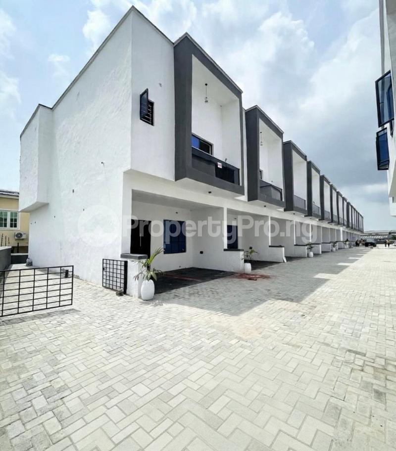 4 bedroom House for sale Abraham adesanya estate Ajah Lagos
