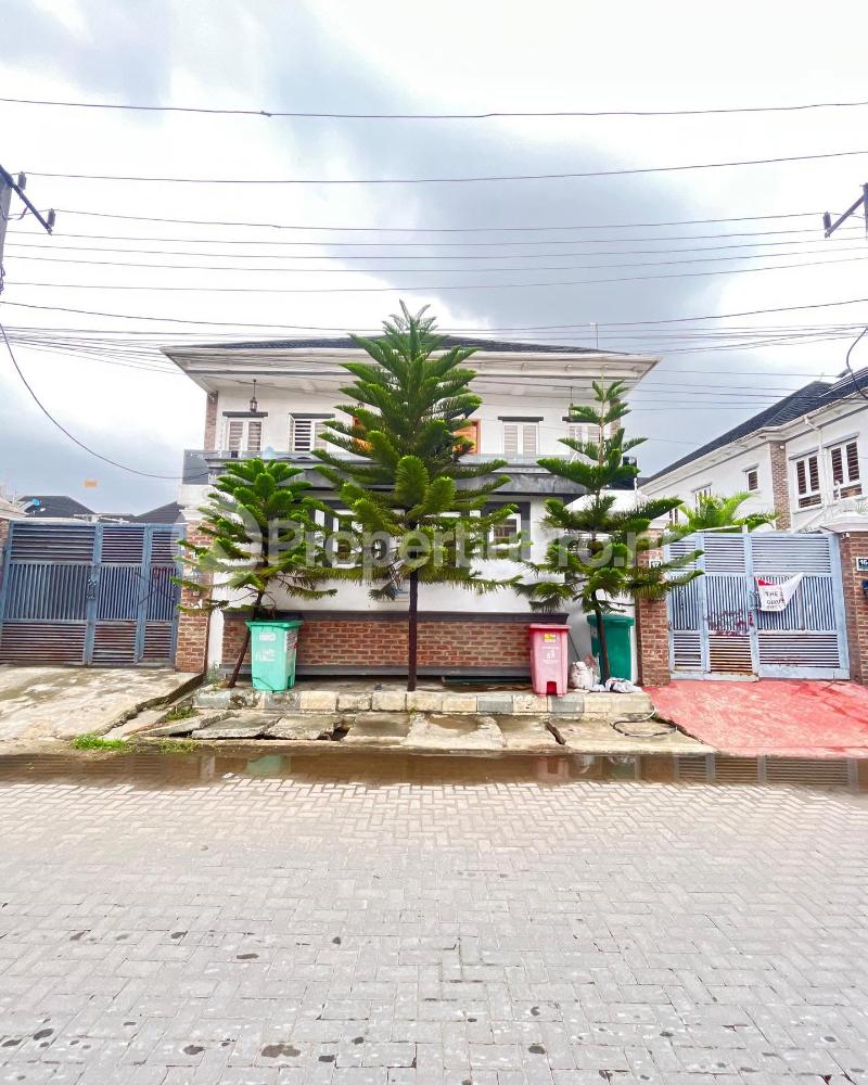 4 bedroom House for sale Osapa london Lekki Lagos