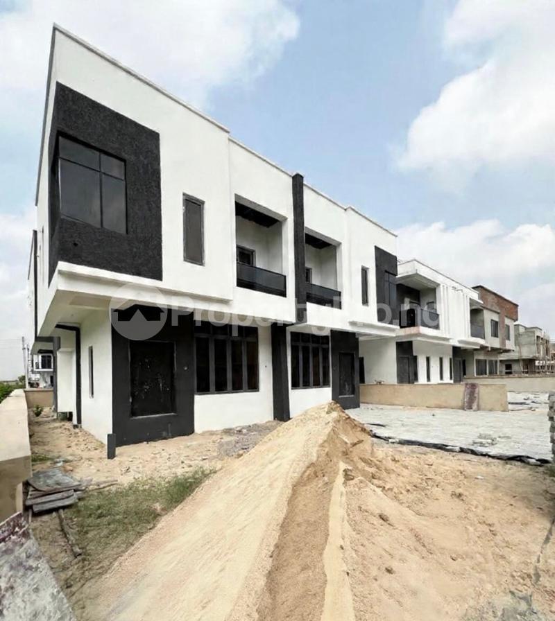 4 bedroom House for sale Awoyaya Ajah Lagos