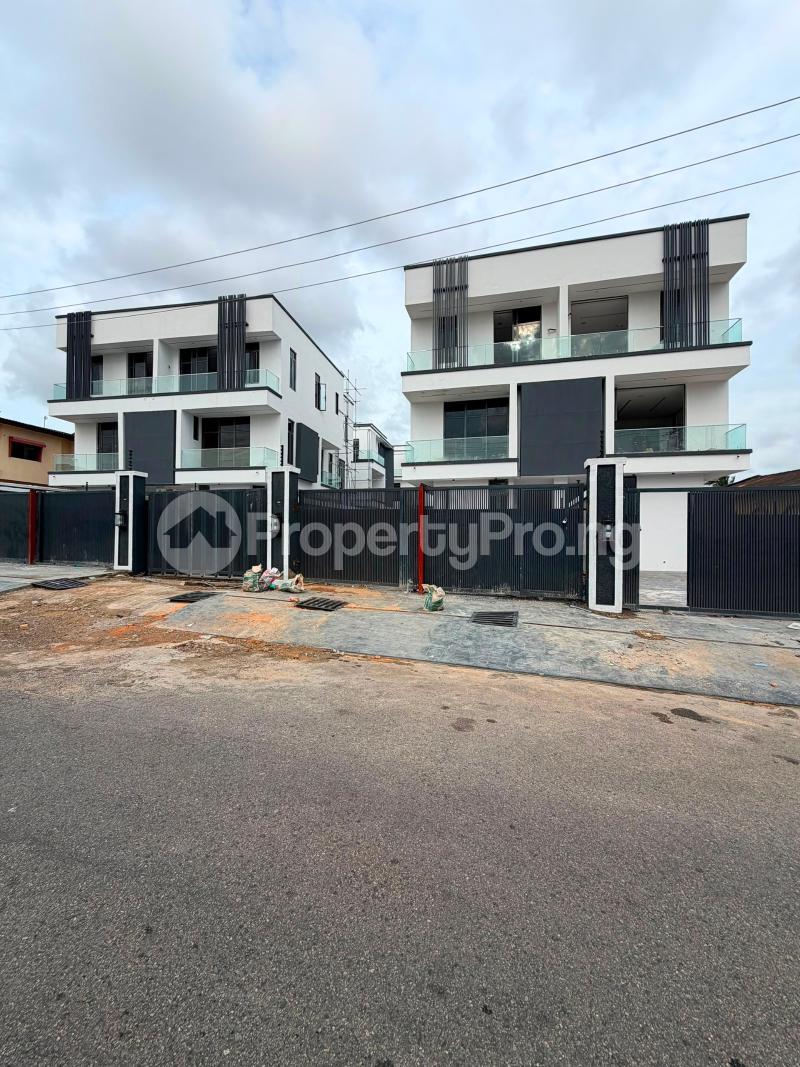 4 bedroom House for sale Omole Phase 2 Ikeja Lagos