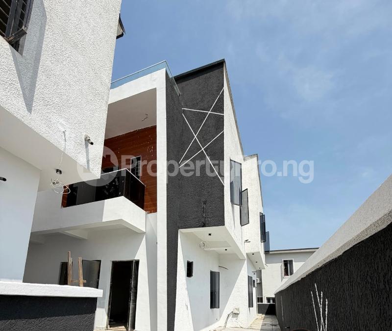 4 bedroom House for sale Orchid Lekki Lagos