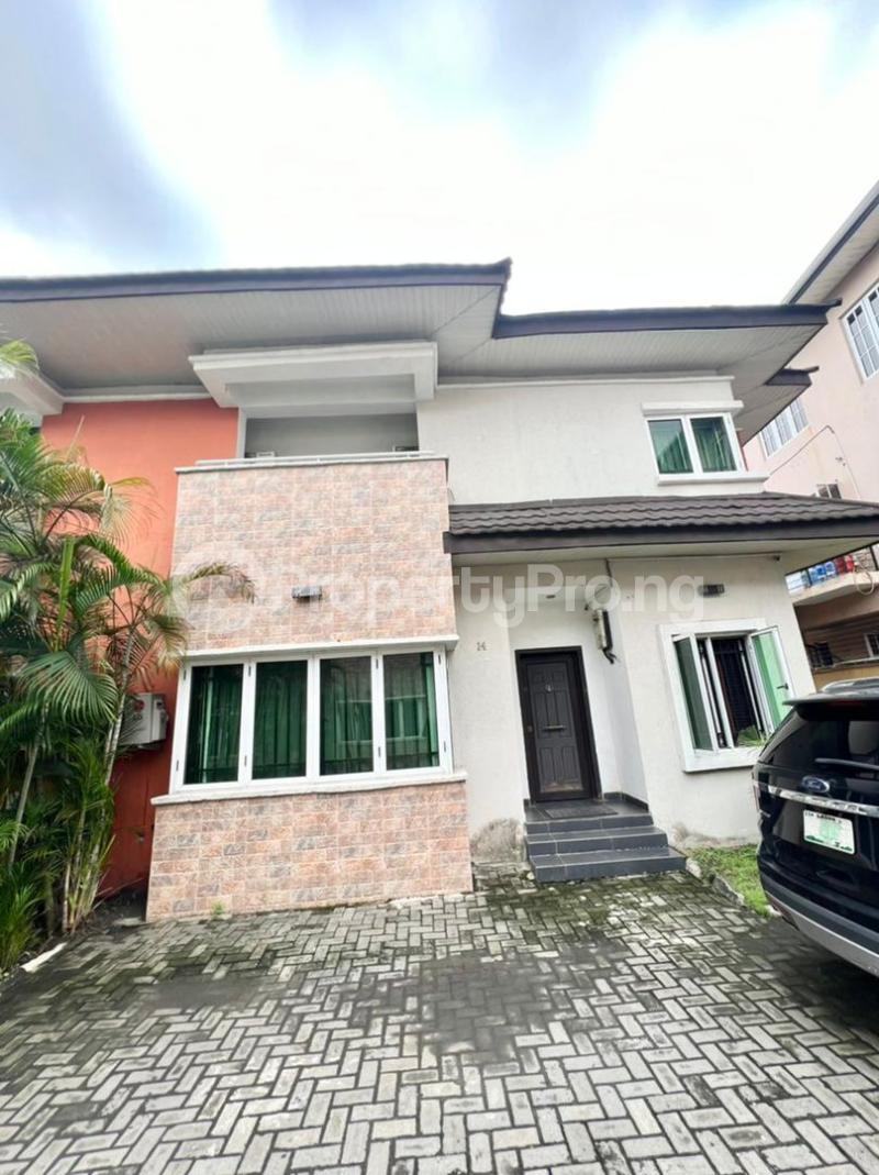 4 bedroom House for rent Kunsela Road Ikate Lekki Lagos