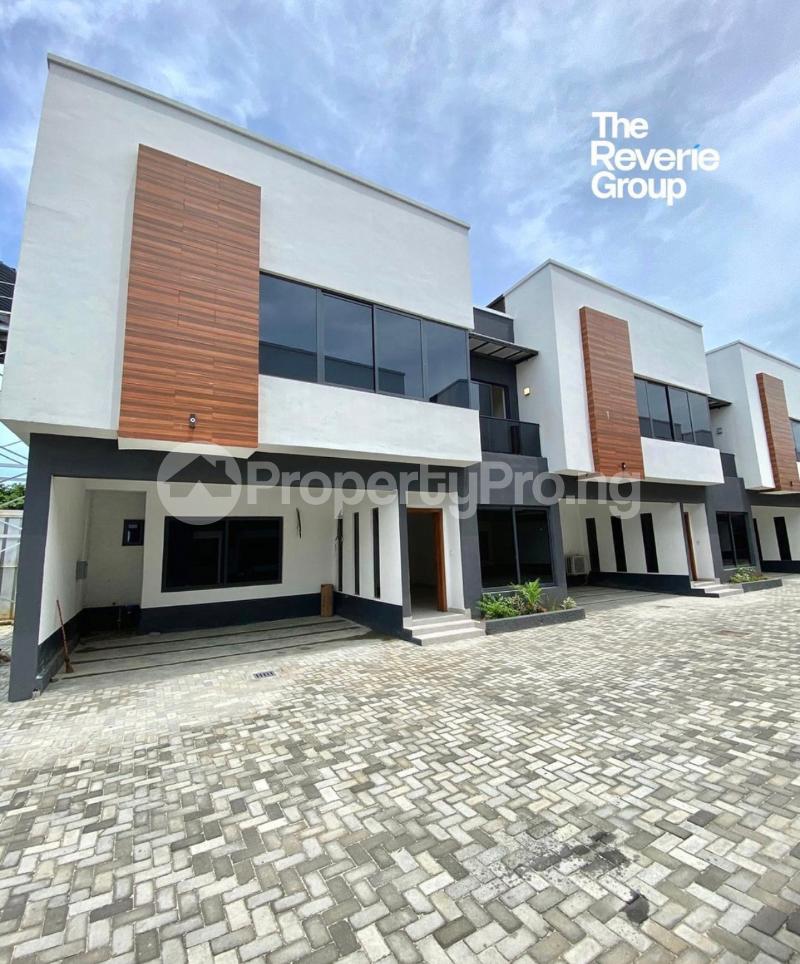 4 bedroom House for sale Osapa london Lekki Lagos
