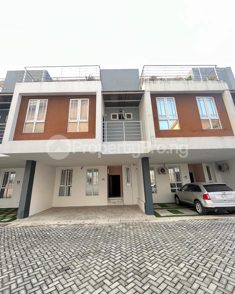 4 bedroom House for sale New Road, chevron Lekki Lagos