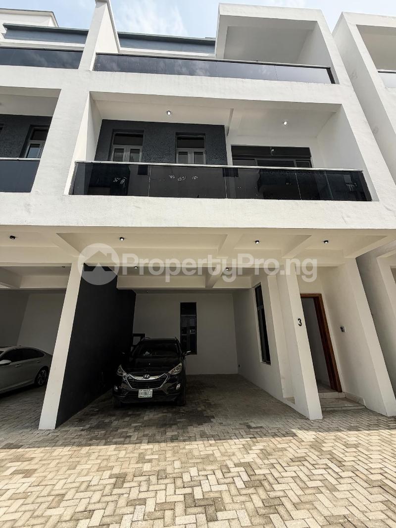 4 bedroom House for sale Ologolo Lekki Lagos