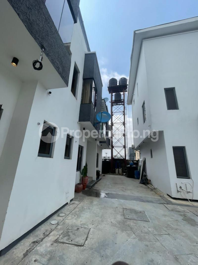 4 bedroom House for rent Platinum Estate Jakande Lekki Lagos