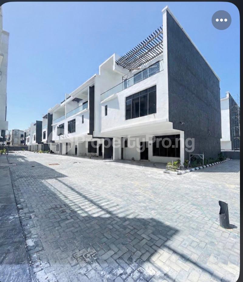 4 bedroom House for sale Lekki Lagos